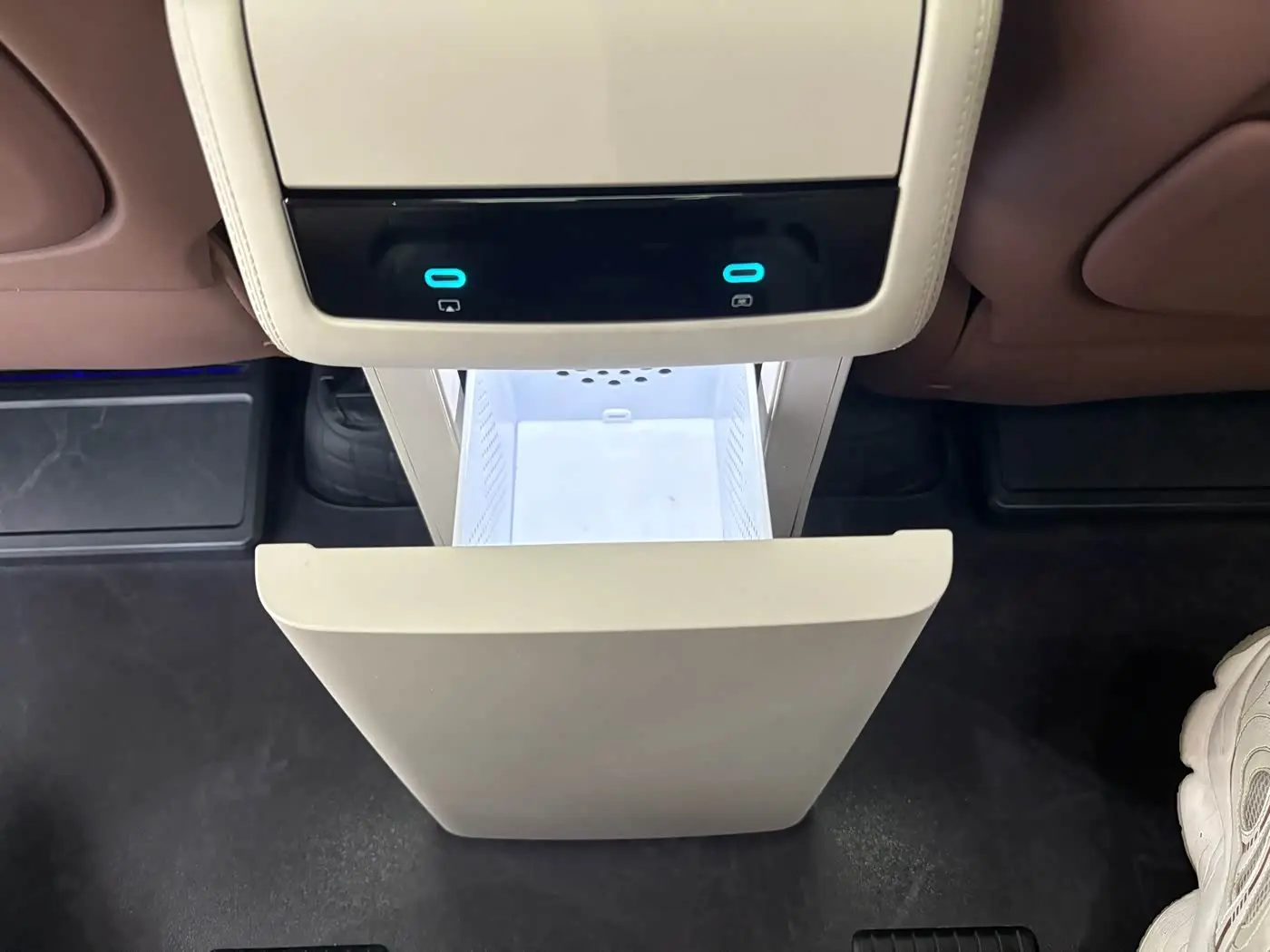 BYD Xia 2025 — Photo 19/20