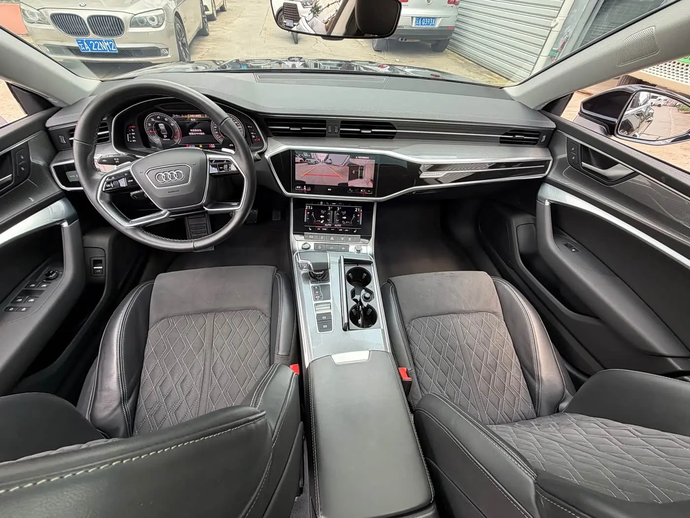 Audi A7L 2024 — Photo 4/15