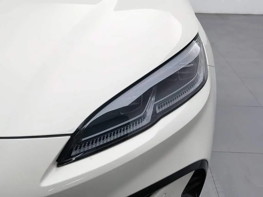 BYD Seal 06 DM-i Touring 2025 — Photo 7/20
