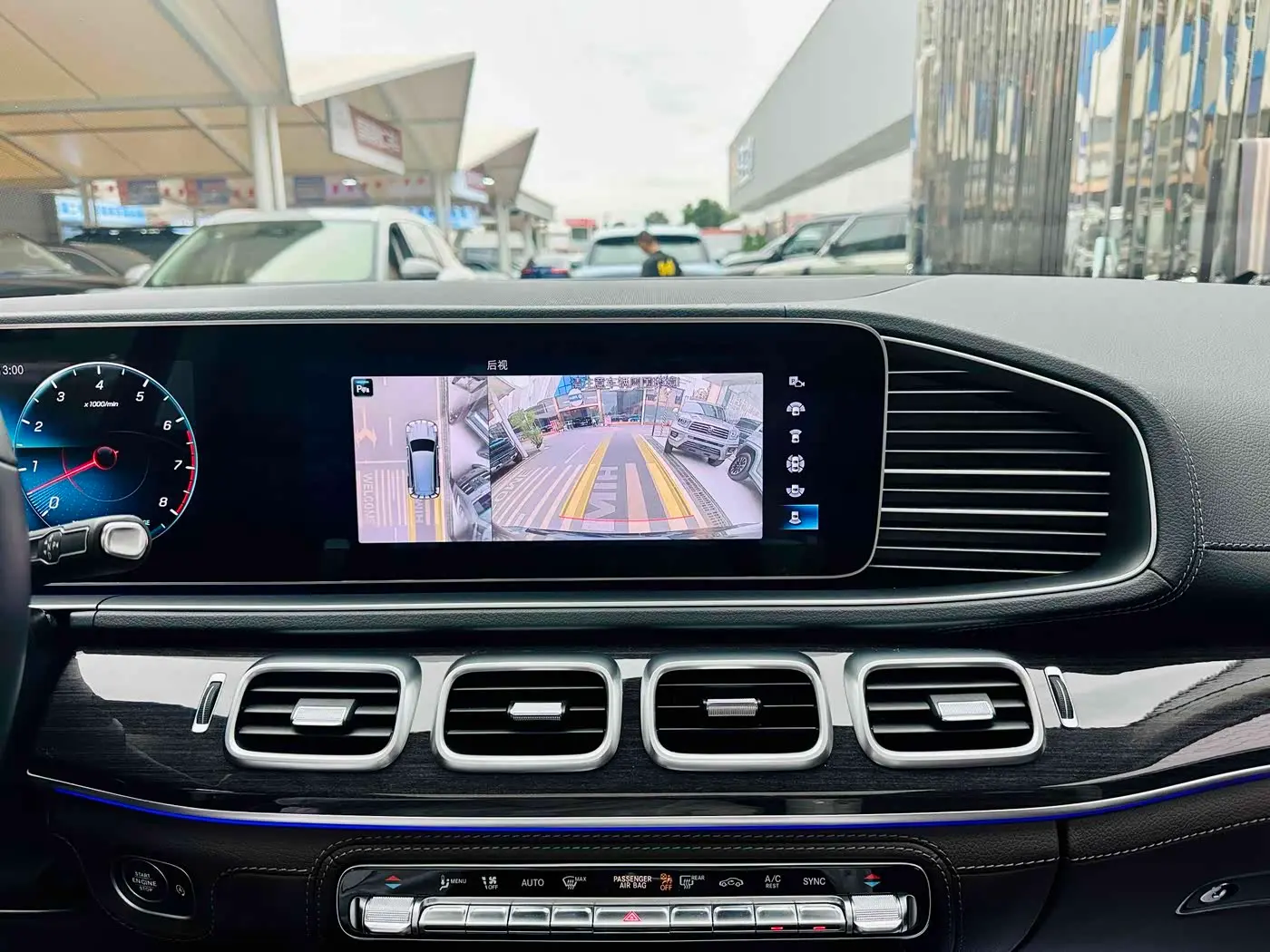 Mercedes-Benz GLS 2022 — Фото 10/16