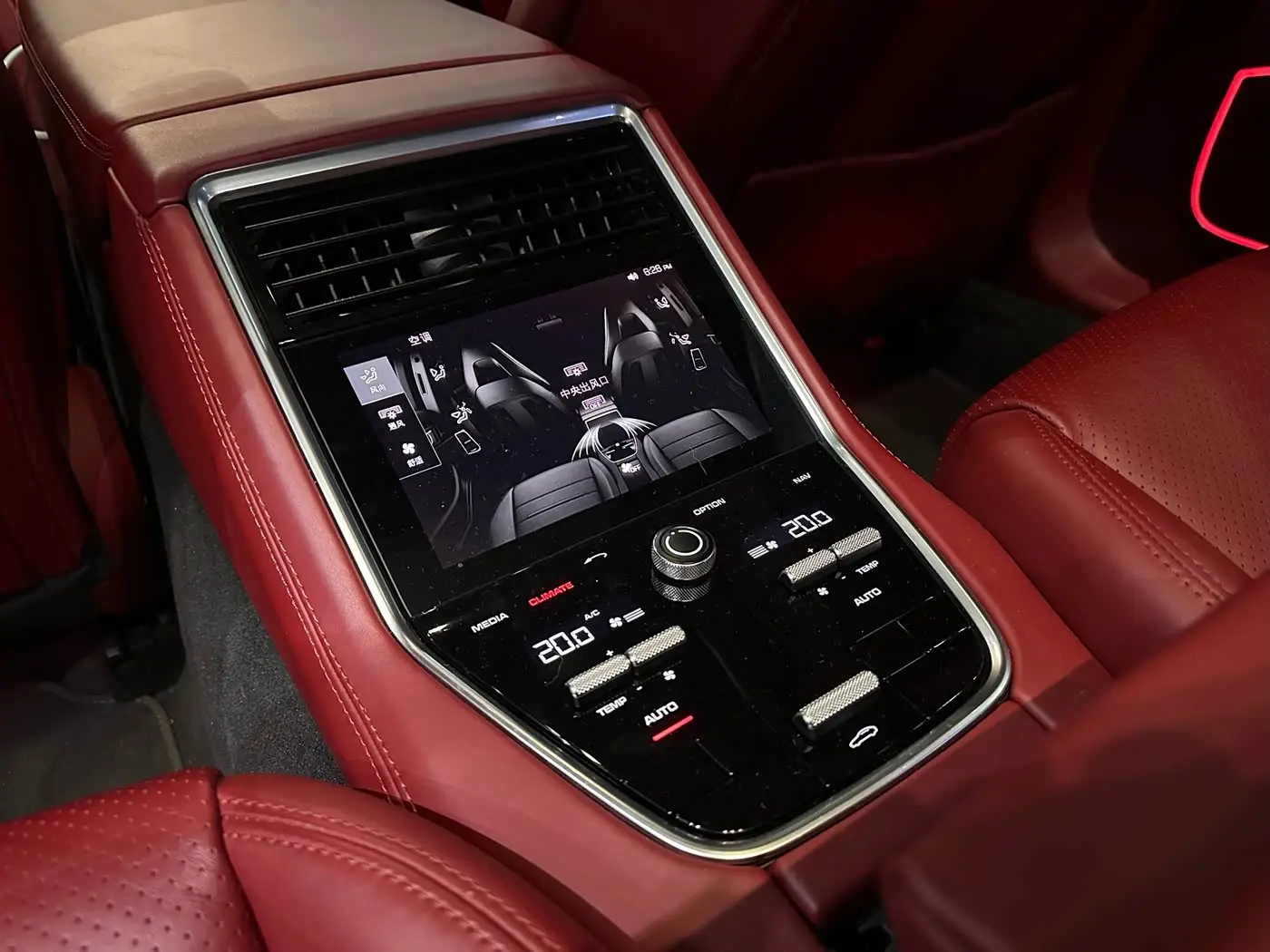 Porsche Panamera 2017 — Photo 8/19