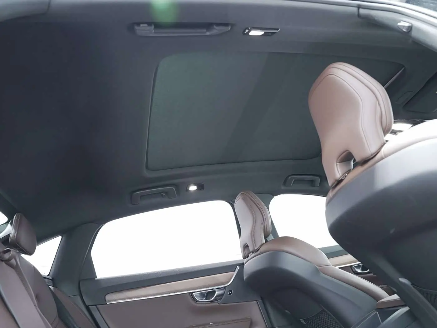 Volvo S90 2021 — Фото 16/20