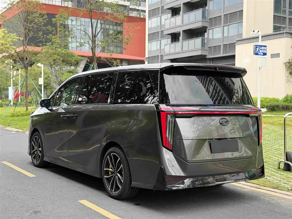 GAC Trumpchi Trumpchi M8 2023 — Photo 6/19