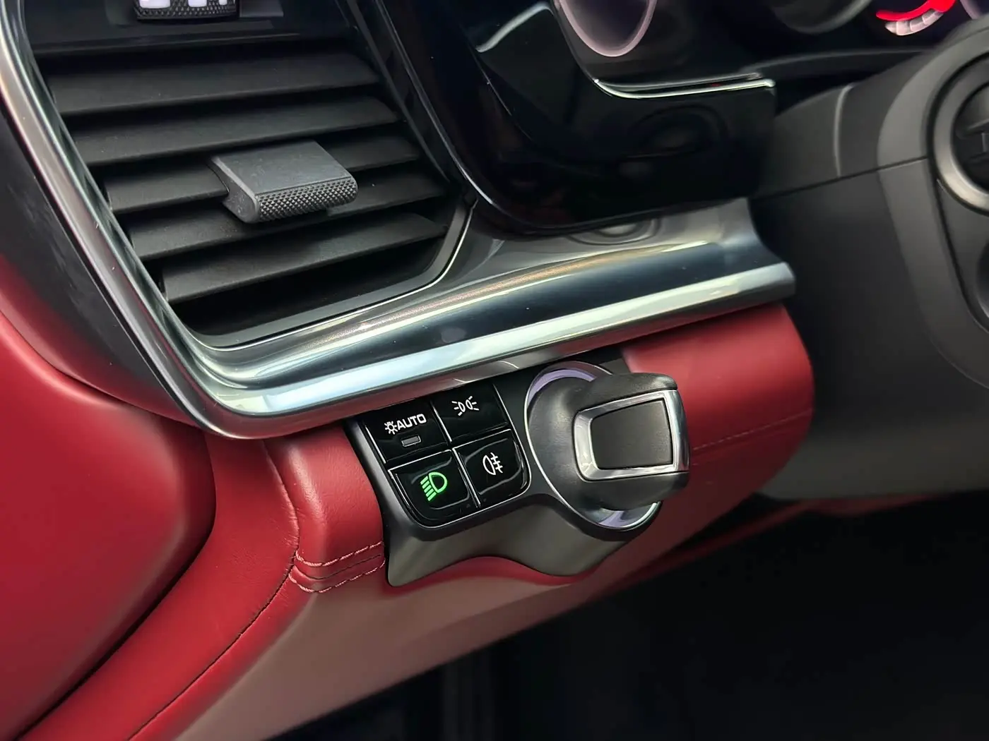 Porsche Panamera 2019 — Şəkil 17/20