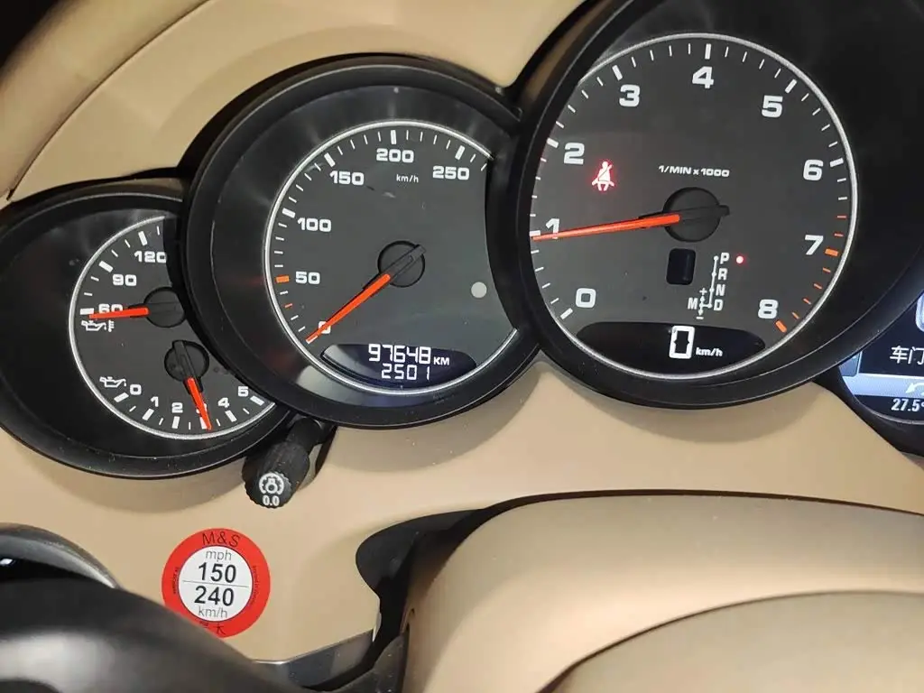 Porsche Cayenne 2015 — Фото 13/20