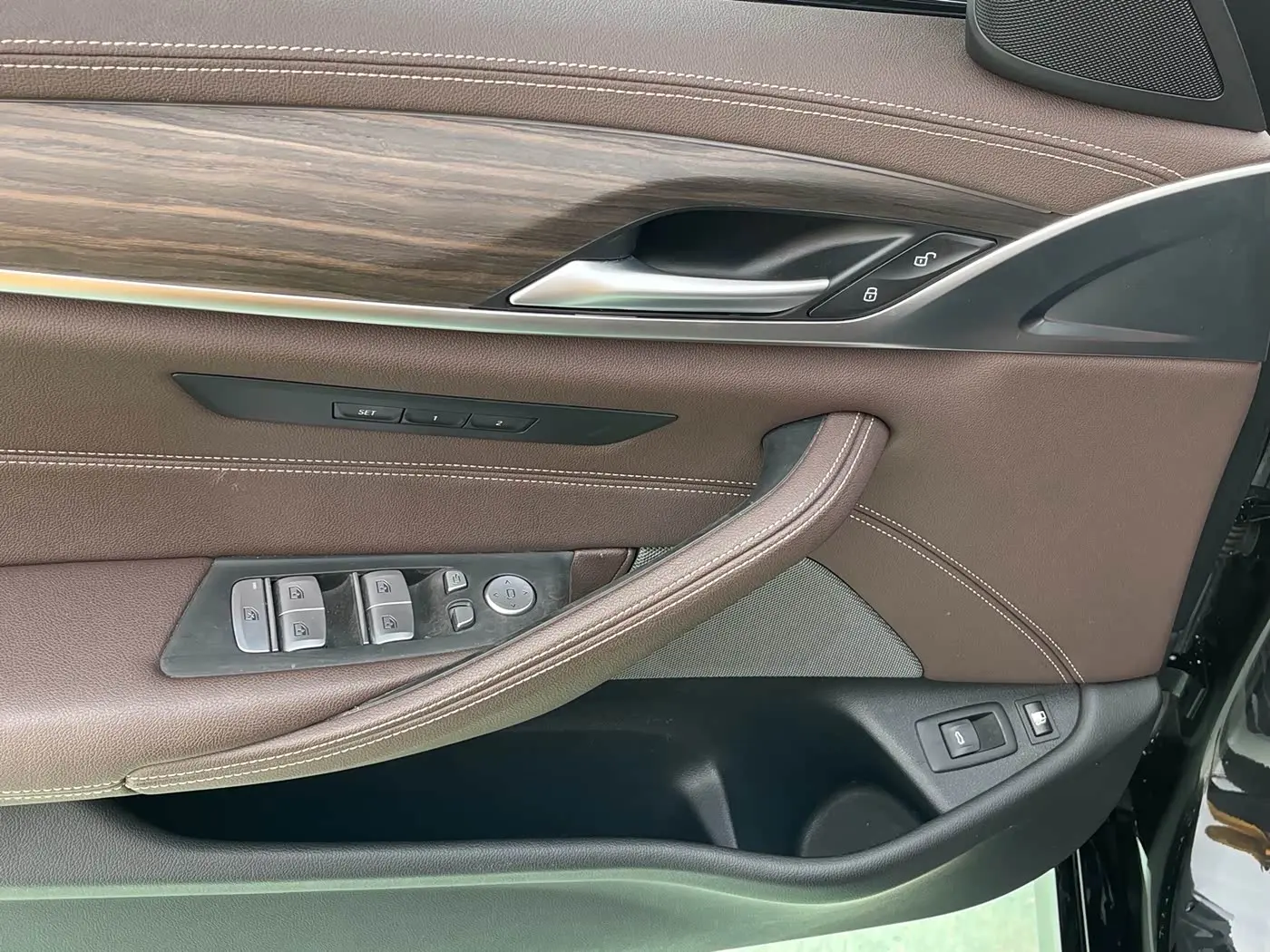 BMW 5 Series New Energy 2021 — Photo 7/16