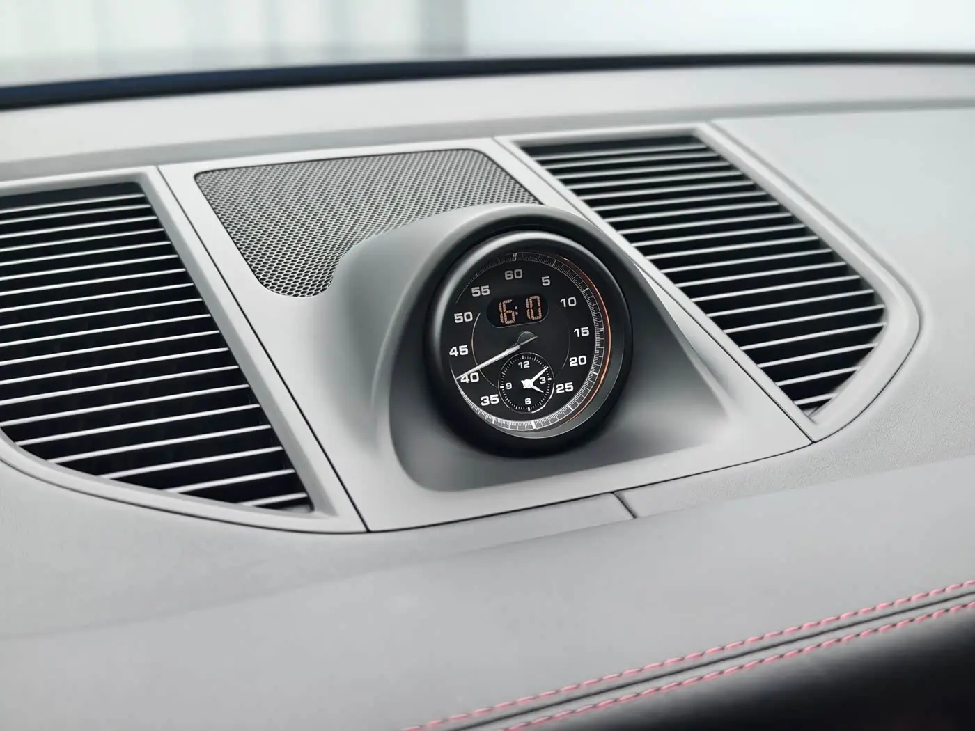 Porsche Macan 2022 — Photo 15/18