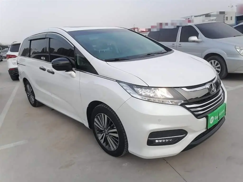 Honda Odyssey 2019 — Фото 4/20