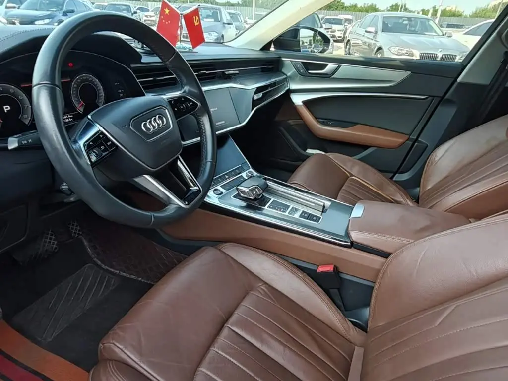 Audi A6L 2021 — Фото 15/17
