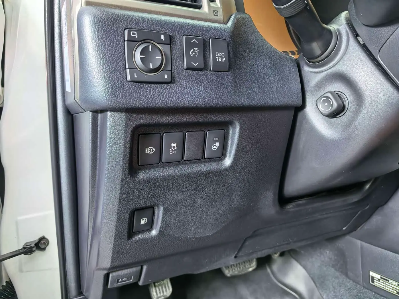 Lexus GX 2017 — Photo 9/20