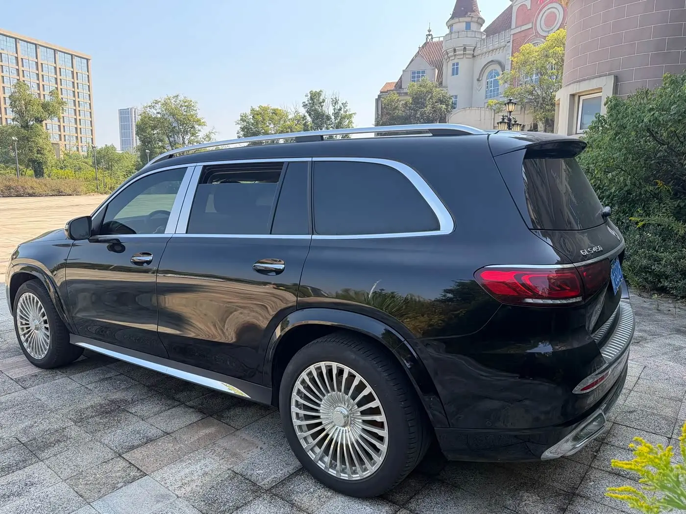 Mercedes-Benz GLS 2022 — Photo 6/12