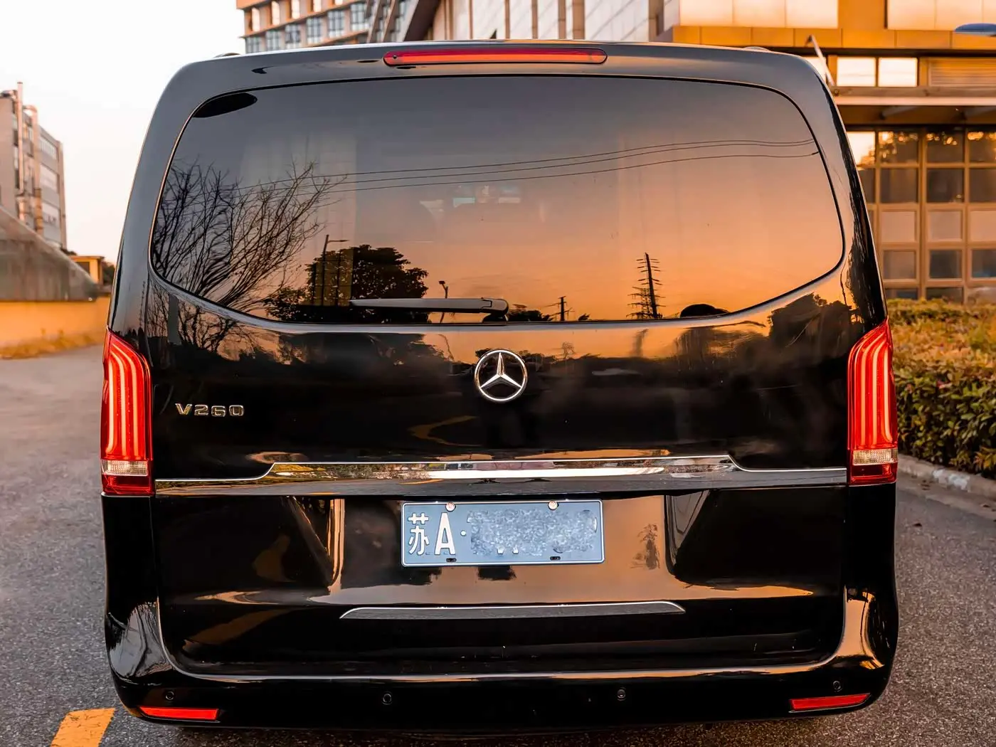 Mercedes-Benz V-Class 2019 — Фото 4/20