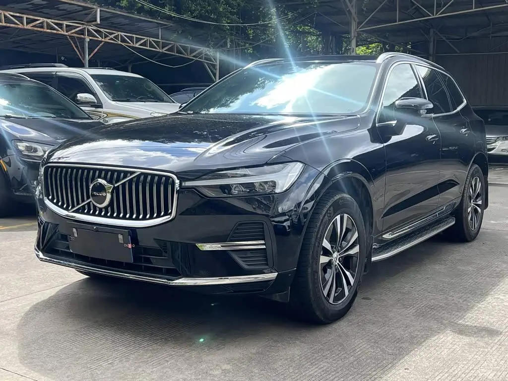 Volvo XC60 2025 — Фото 2/20