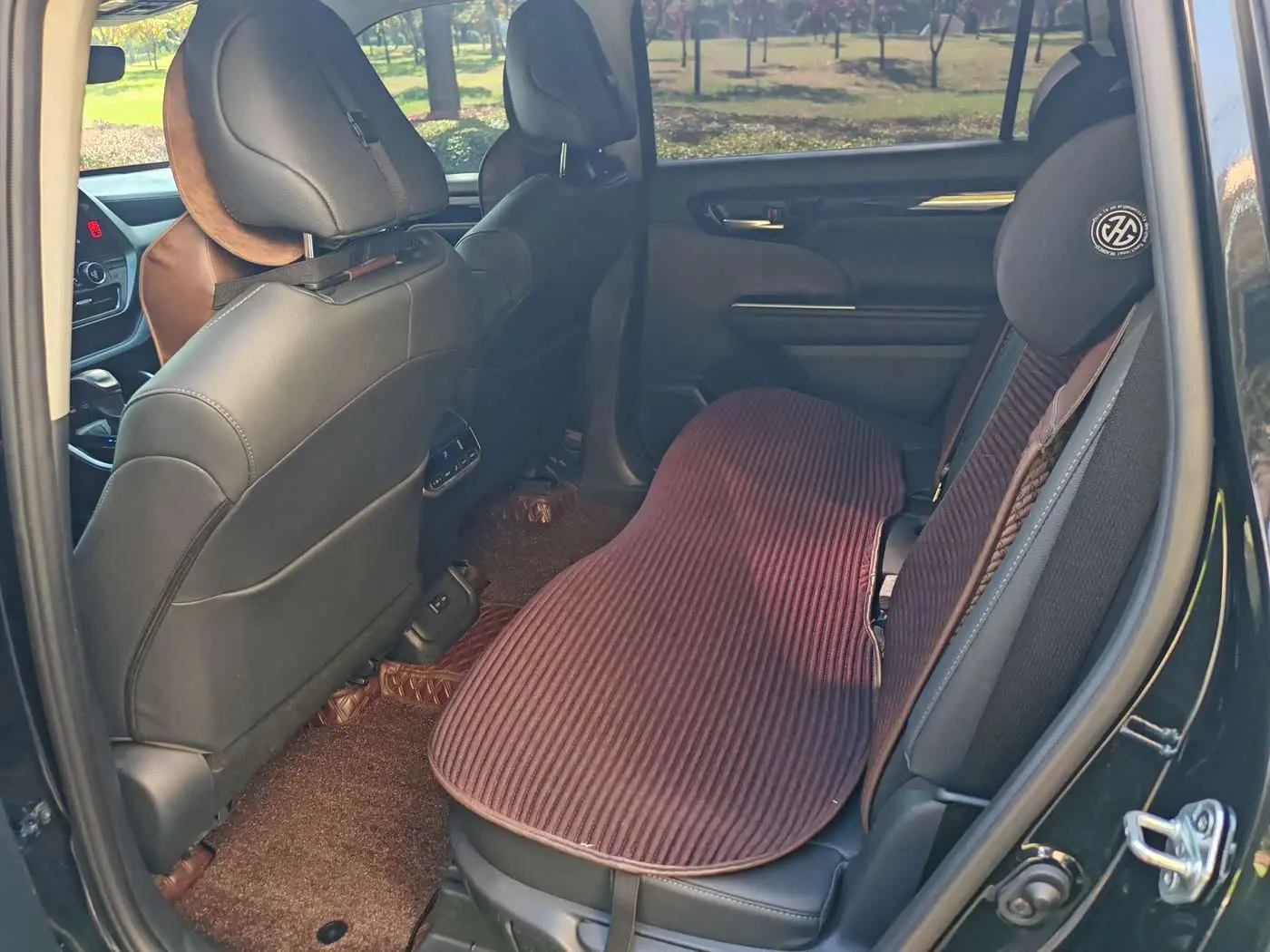 Toyota Highlander 2024 — Photo 8/17