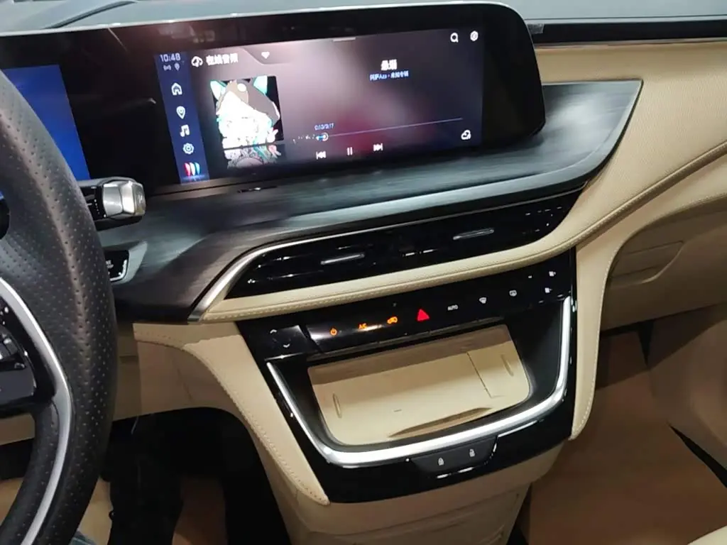 Buick GL8 New Energy 2025 — Фото 13/20