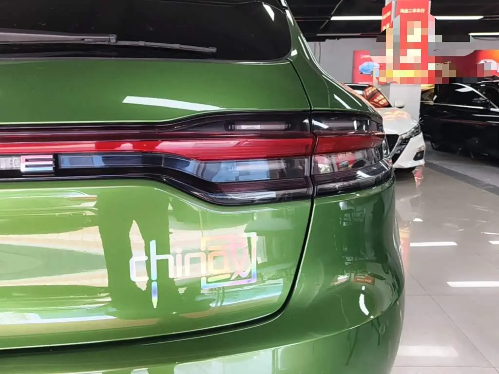 Porsche Macan 2019 — Photo 8/20