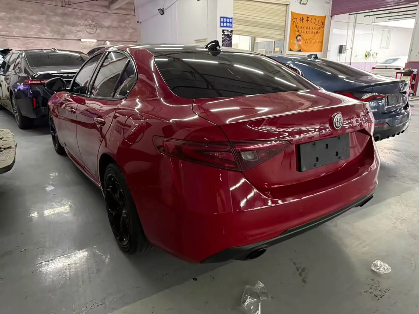 Alfa Romeo Giulia 2020 — Фото 10/15