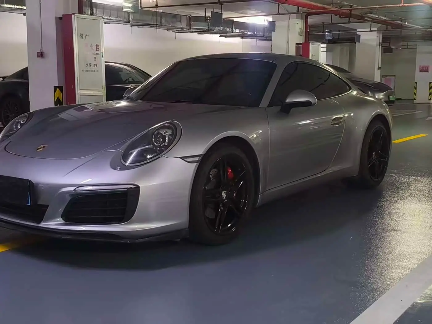 Porsche 911 2017 — Photo 2/6
