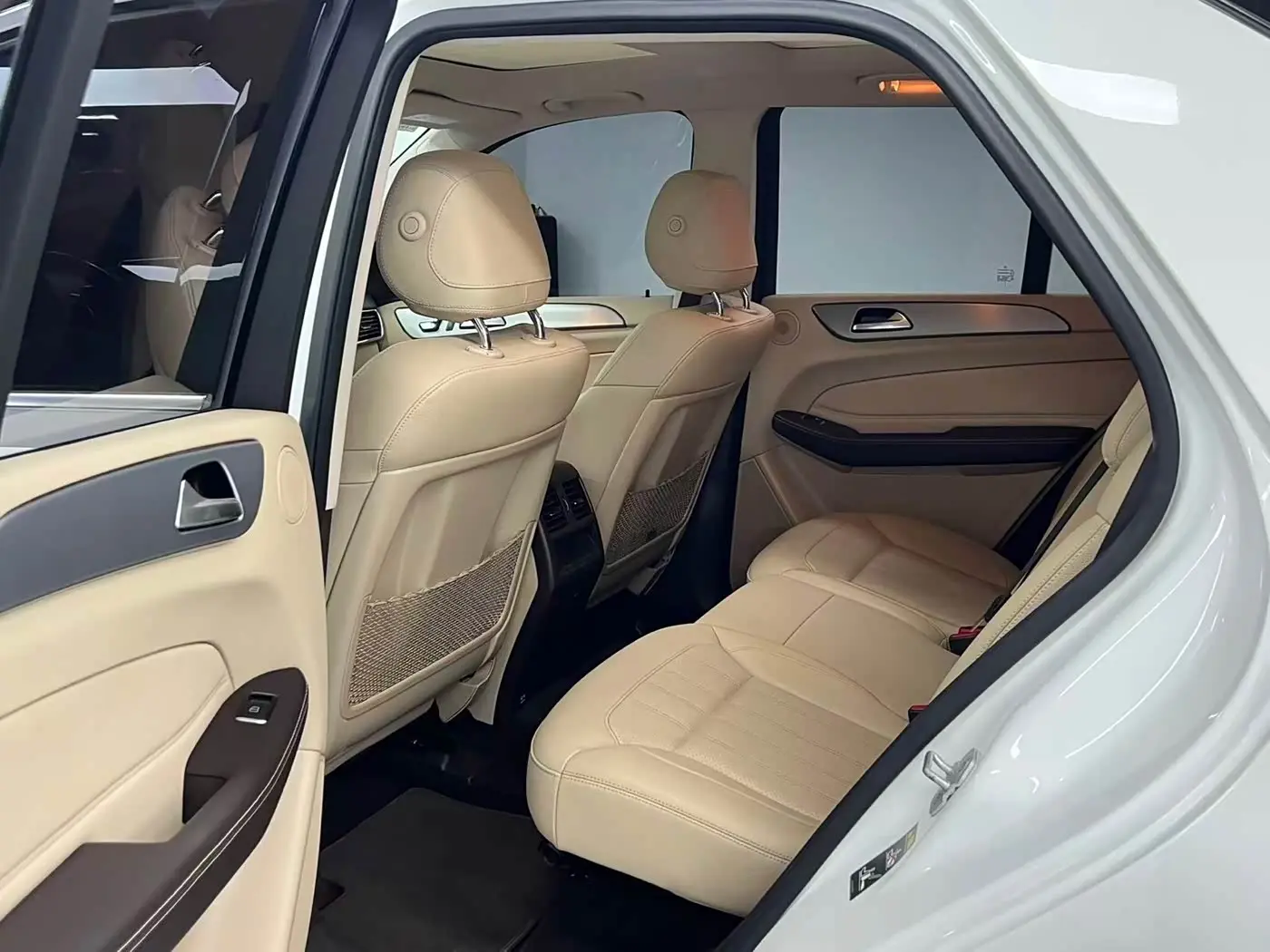 Mercedes-Benz GLE 2016 — Photo 8/15