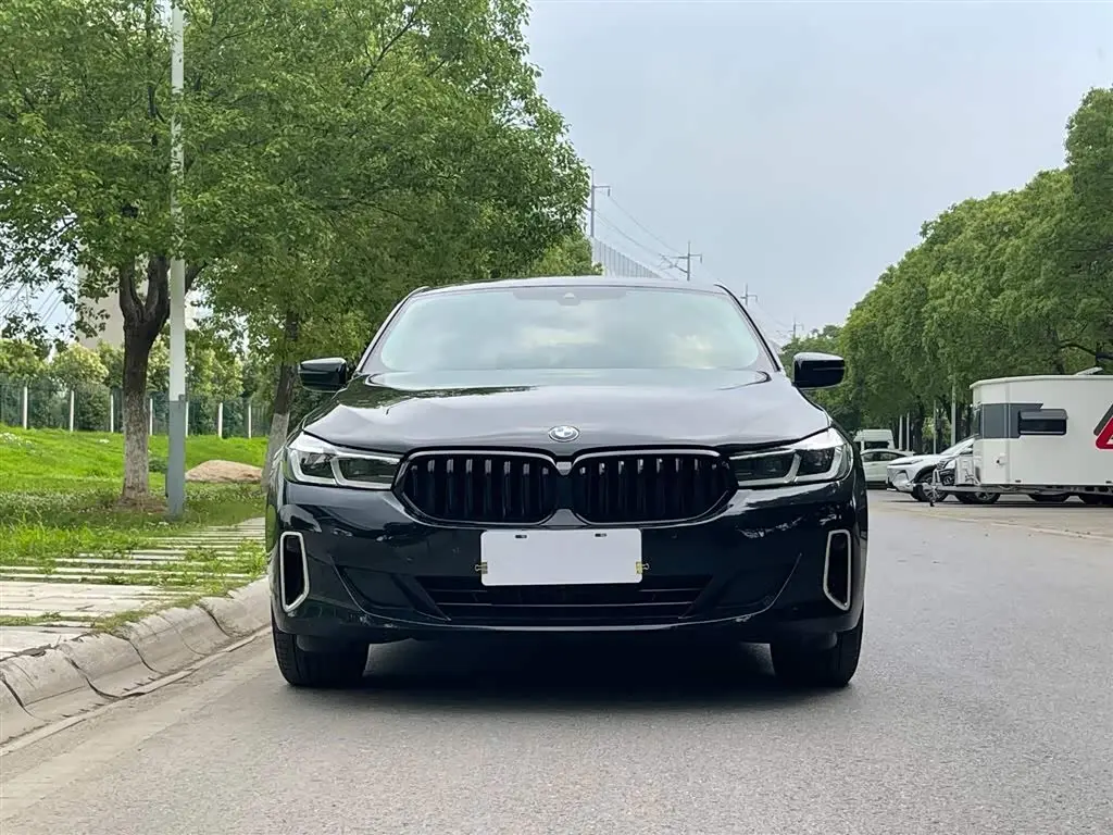 BMW 6 Series GT 2024 — Photo 4/20