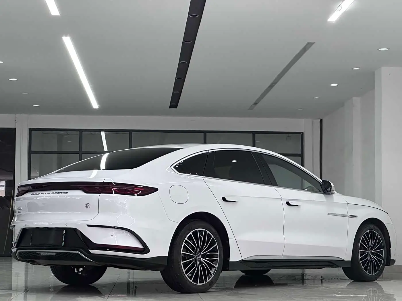 BYD Han 2022 — Photo 10/14