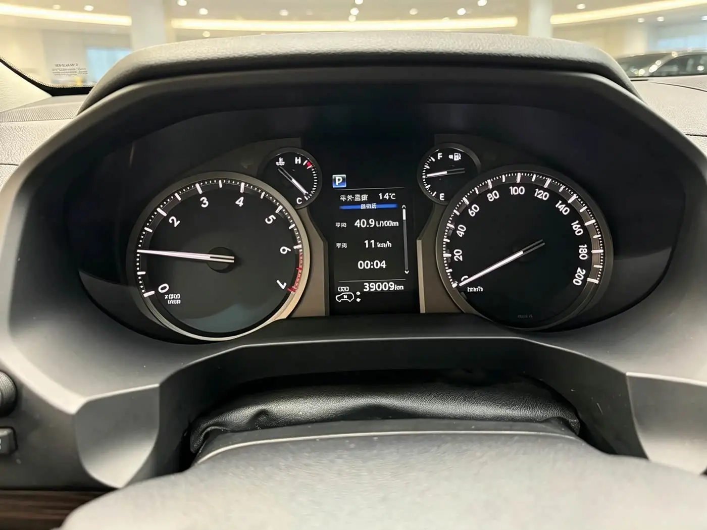 Toyota Prado 2019 — Фото 17/17