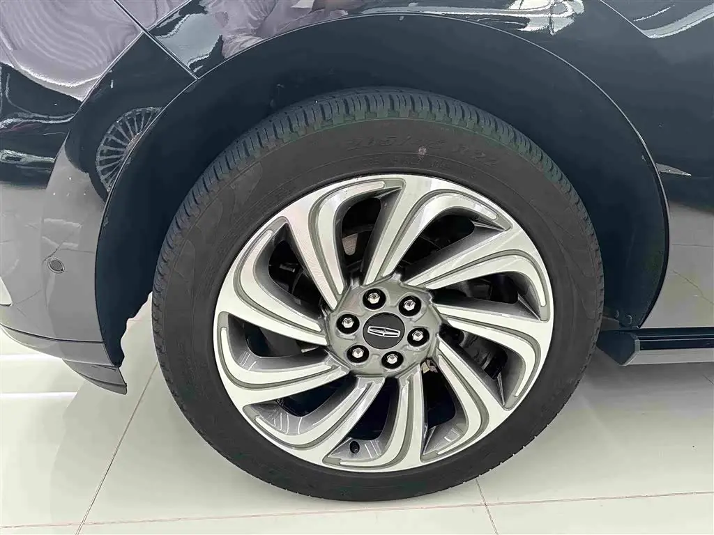 Lincoln Navigator 2023 — Photo 4/19