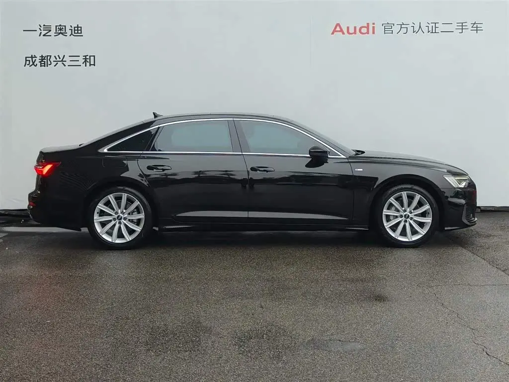 Audi A6L 2022 — ფოტო 2/17