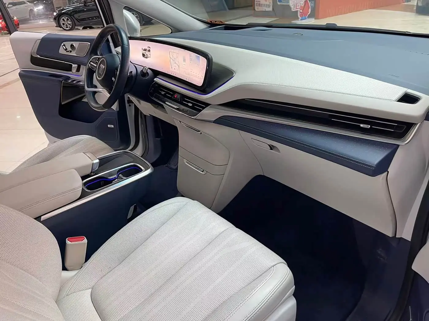 Buick Century 2023 — Photo 13/14