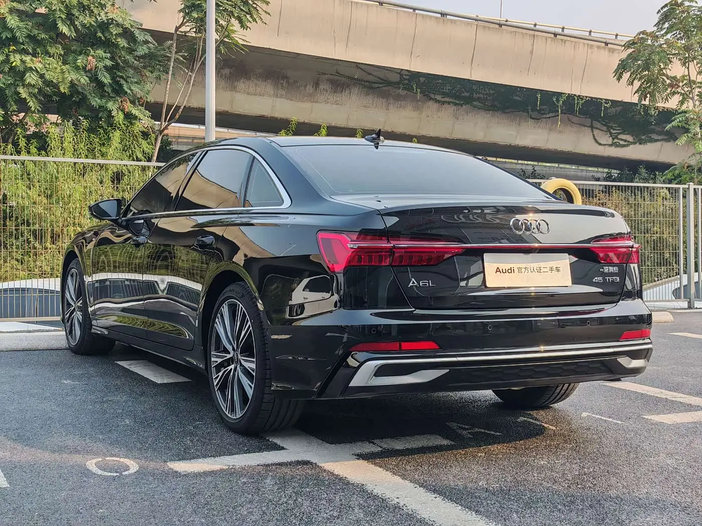 Audi A6L 2024 — Photo 6/9