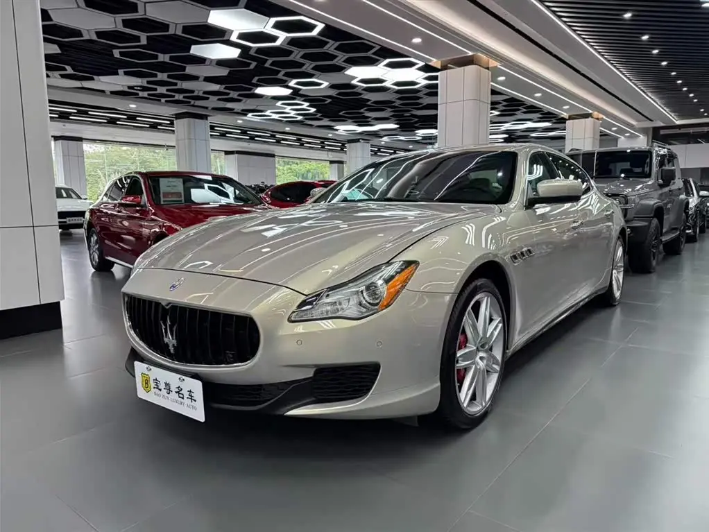 Maserati Quattroporte 2014 — Photo 1/10