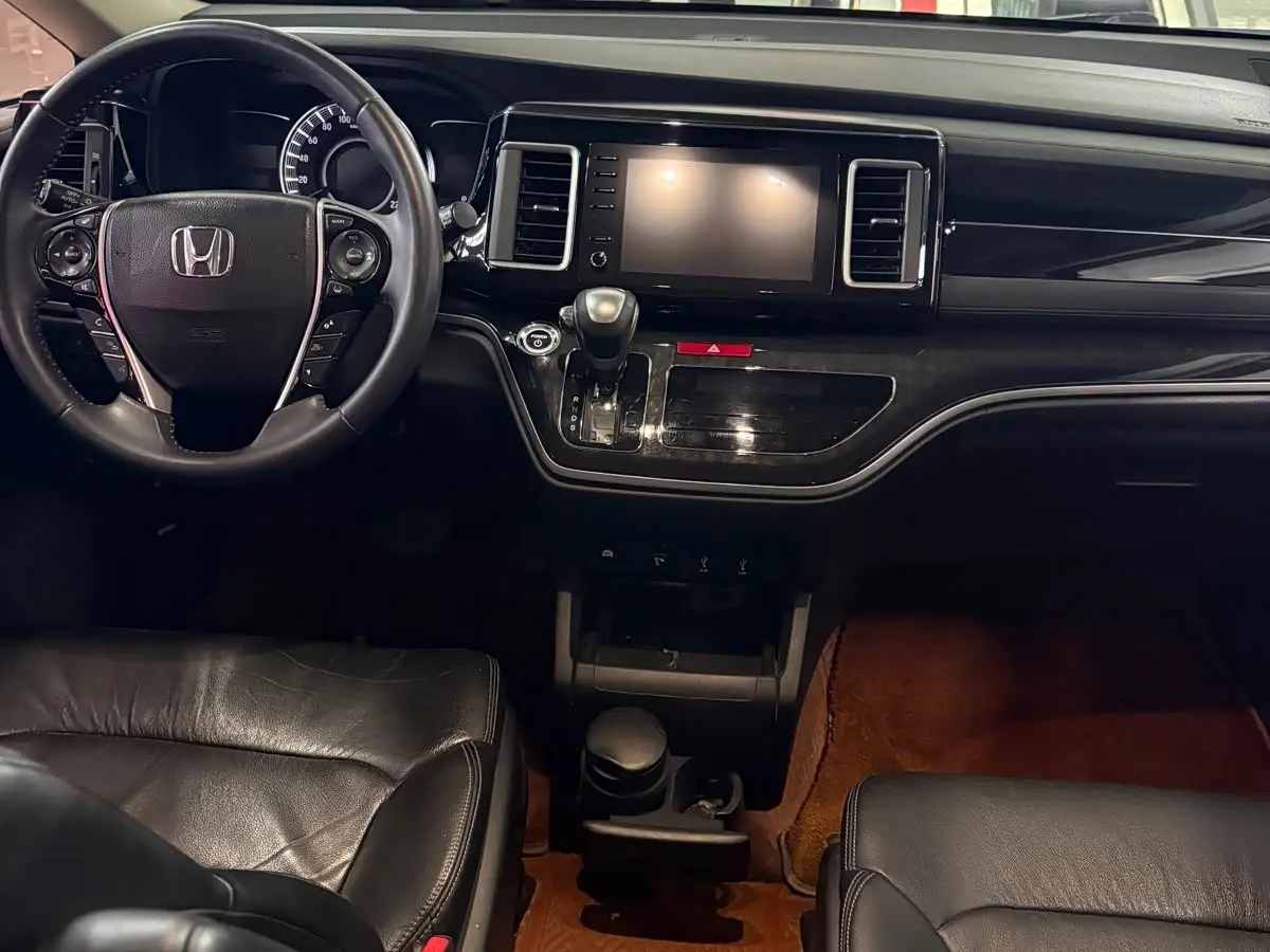 Honda Elysion 2020 — Photo 6/9