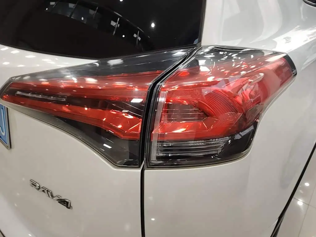 Toyota RAV4 Rongfang 2019 — Photo 8/20