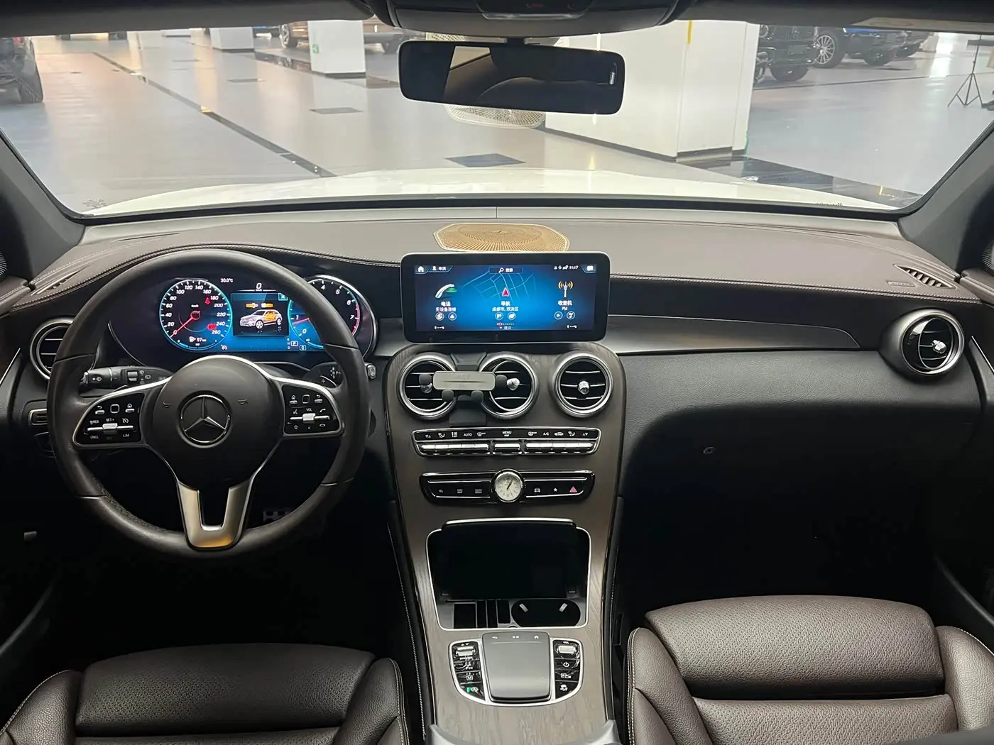 Mercedes-Benz GLC 2021 — Фото 6/20