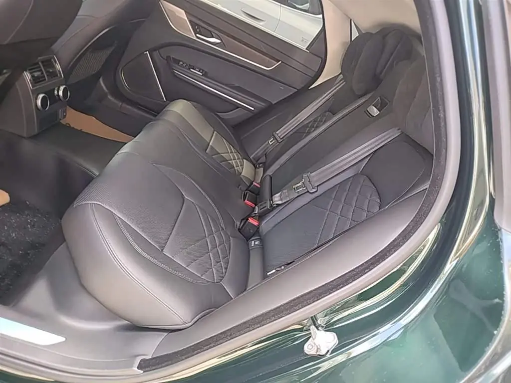 Jaguar XFL 2023 — ფოტო 17/20