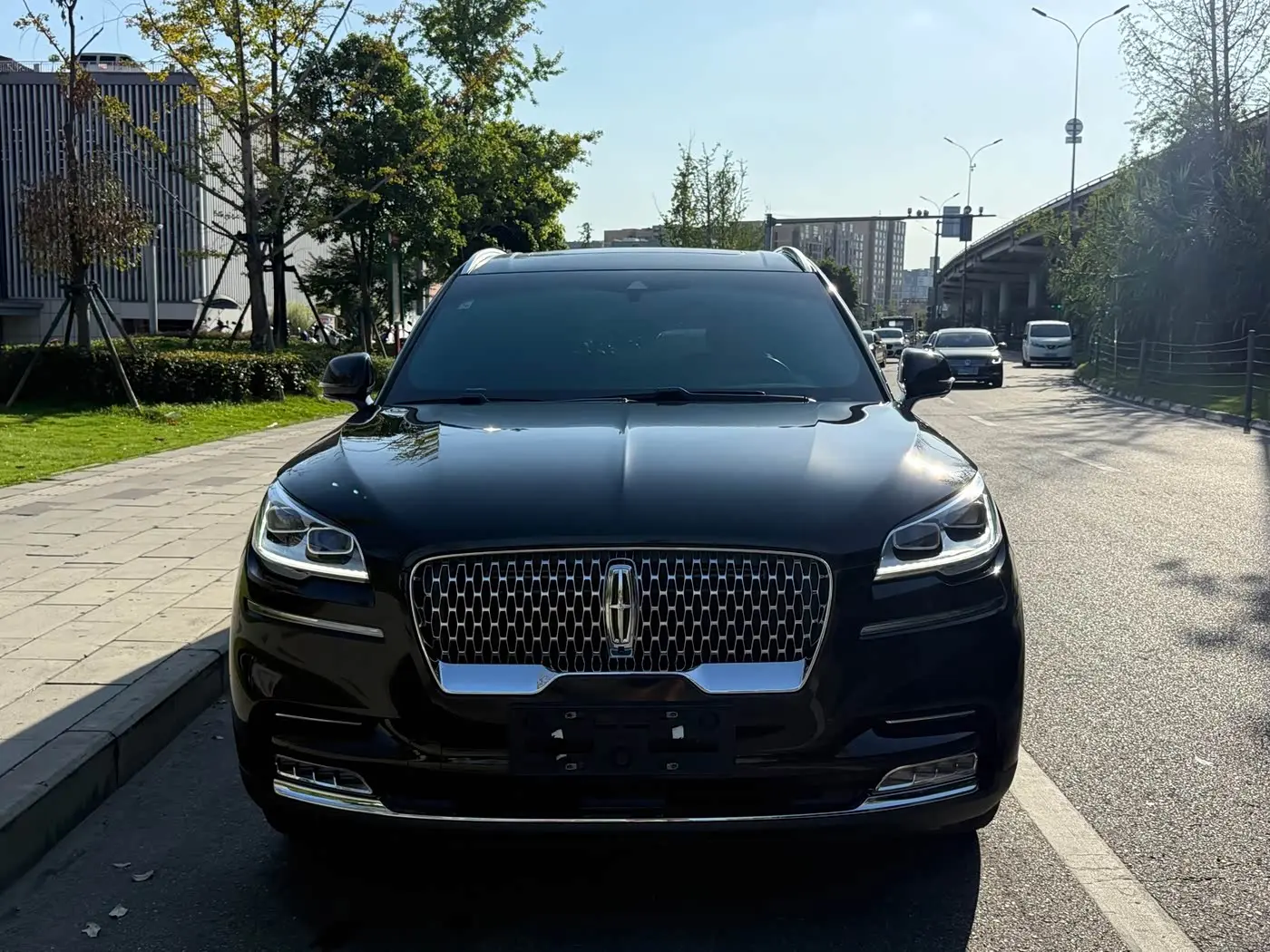Lincoln Aviator 2020 — Photo 2/8