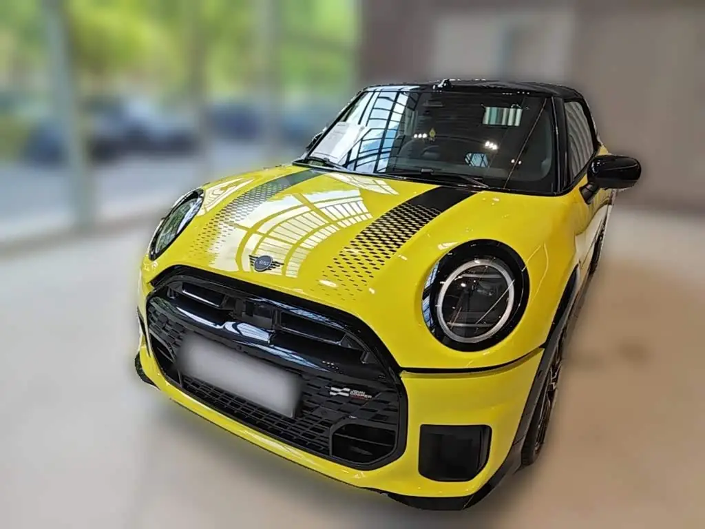 MINI MINI, 2025