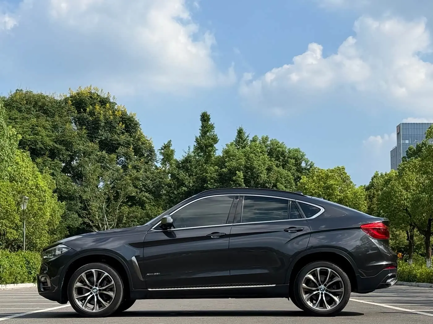 BMW X6 2018 — Photo 3/20