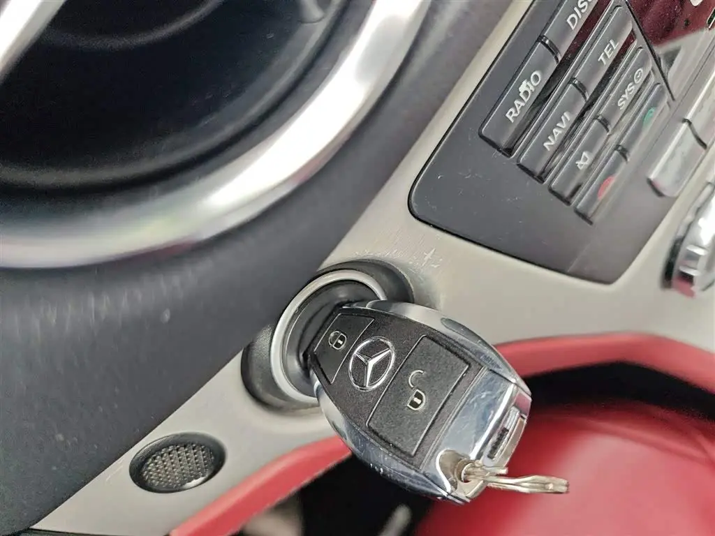 Mercedes-Benz SL-Class 2015 — Фото 12/20