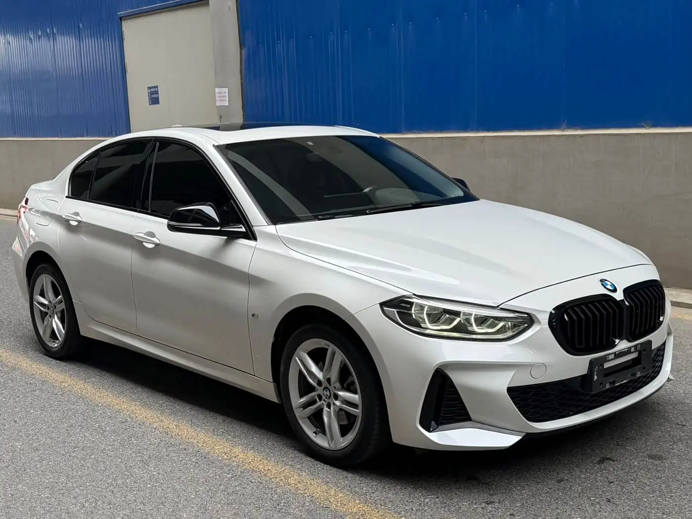 BMW 1 Series 2023 — Photo 3/20