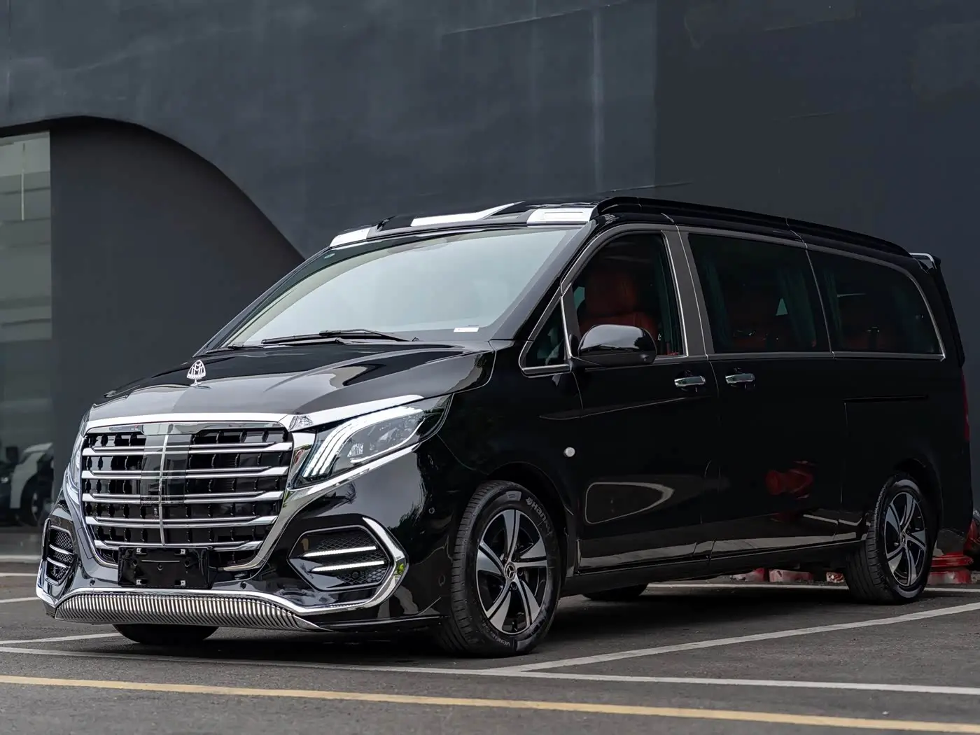 Mercedes-Benz Vito 2024 — Фото 1/16