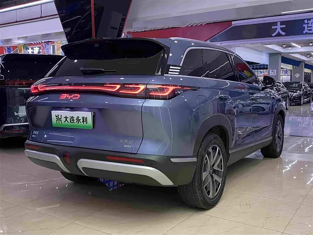 BYD Hai Shi 07 DM-i 2025 — Şəkil 17/18