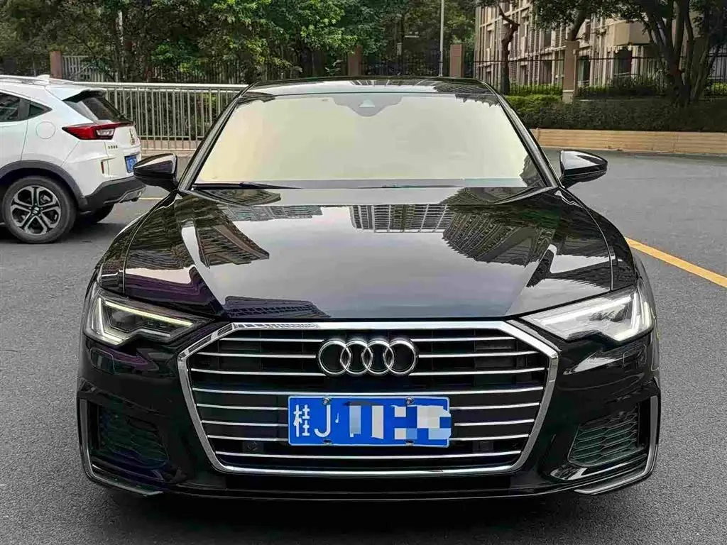 Audi A6L 2019 — Фото 3/10