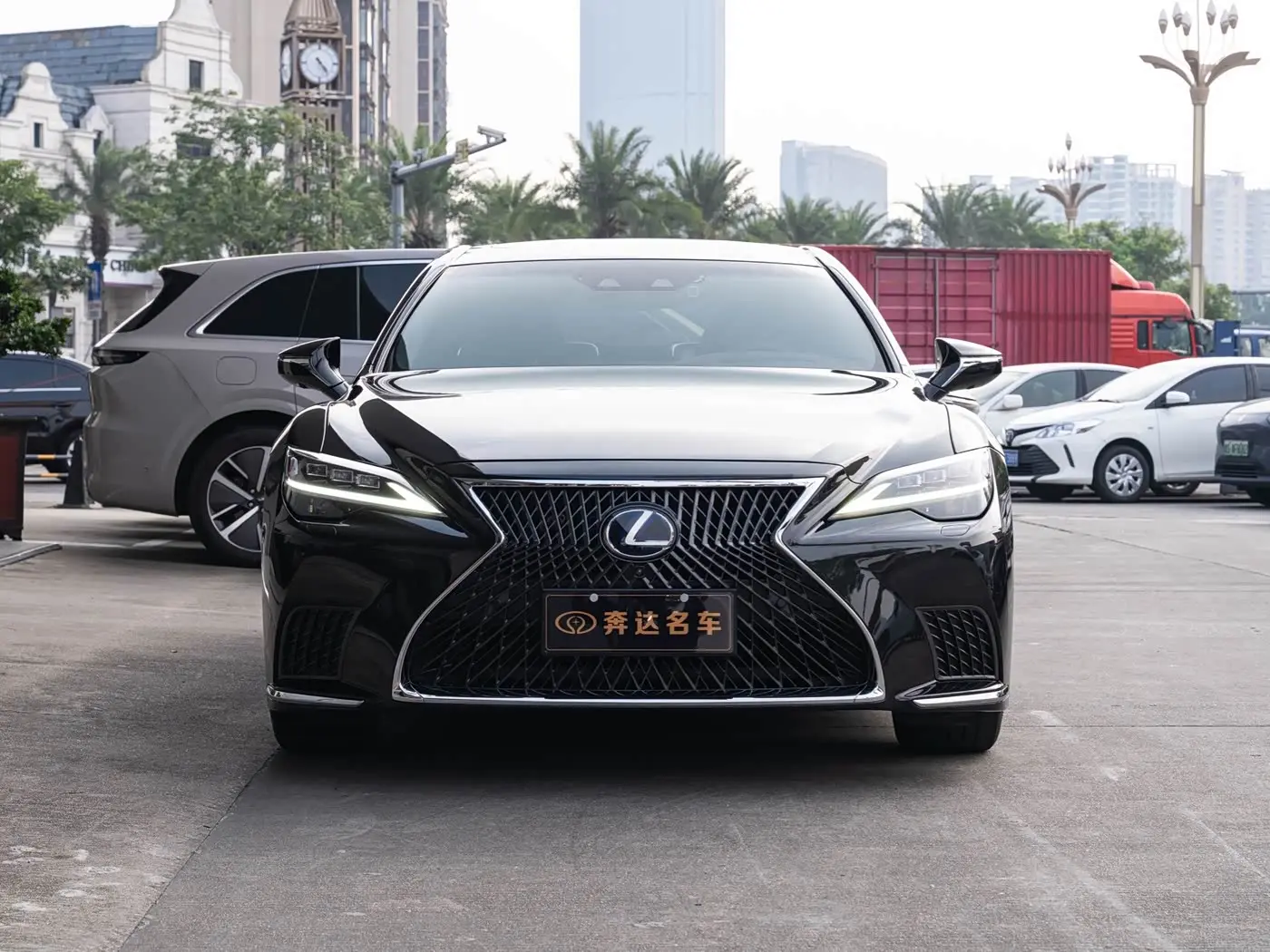 Lexus LS 2021 — Şəkil 2/20