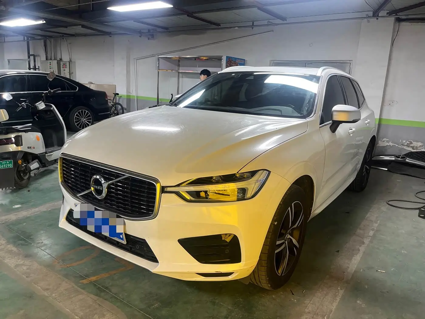Volvo XC60 2018 — Фото 1/7