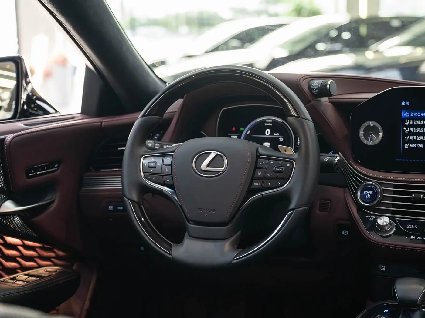 Lexus LS 2021 — Şəkil 14/20