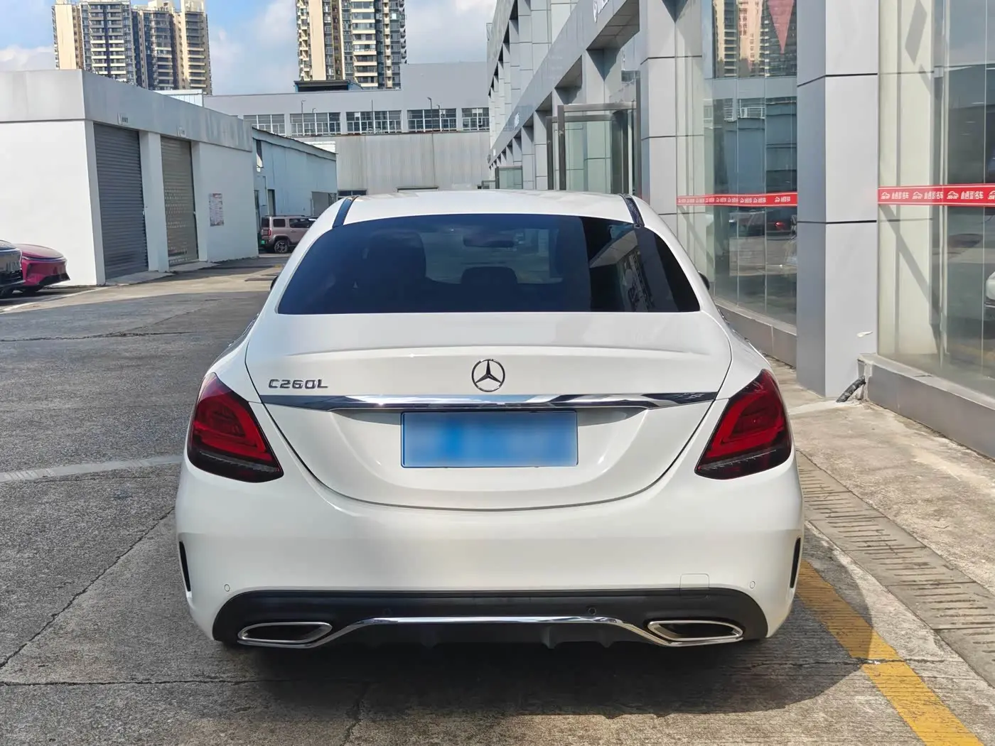 Mercedes-Benz C-Class 2019 — Photo 4/10