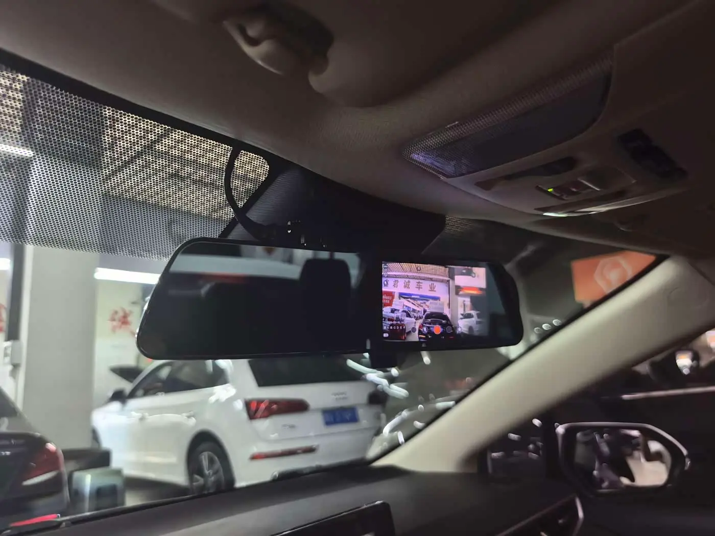 Toyota Corolla 2023 — Photo 18/20