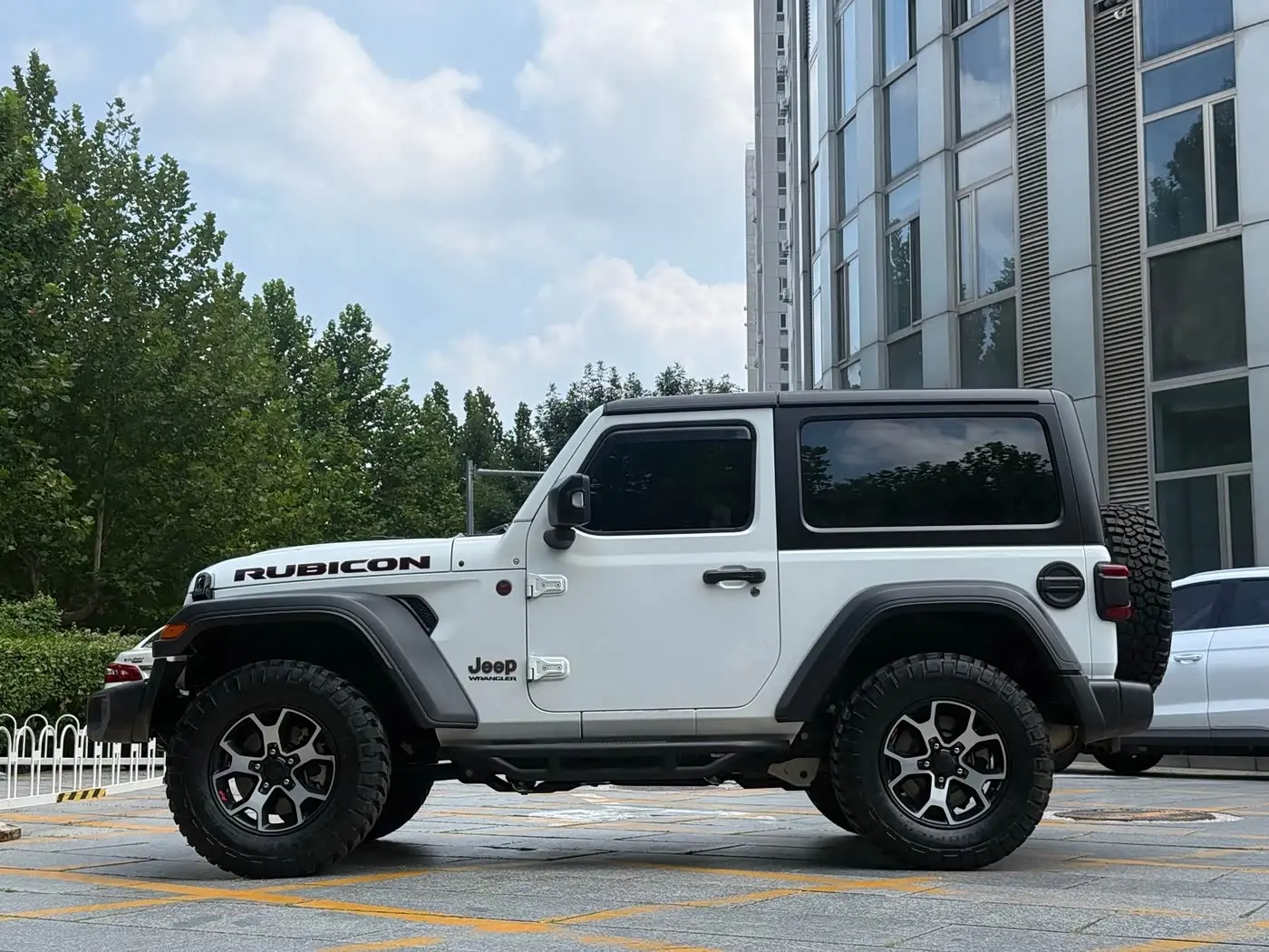 Jeep Wrangler 2021 — Photo 3/13