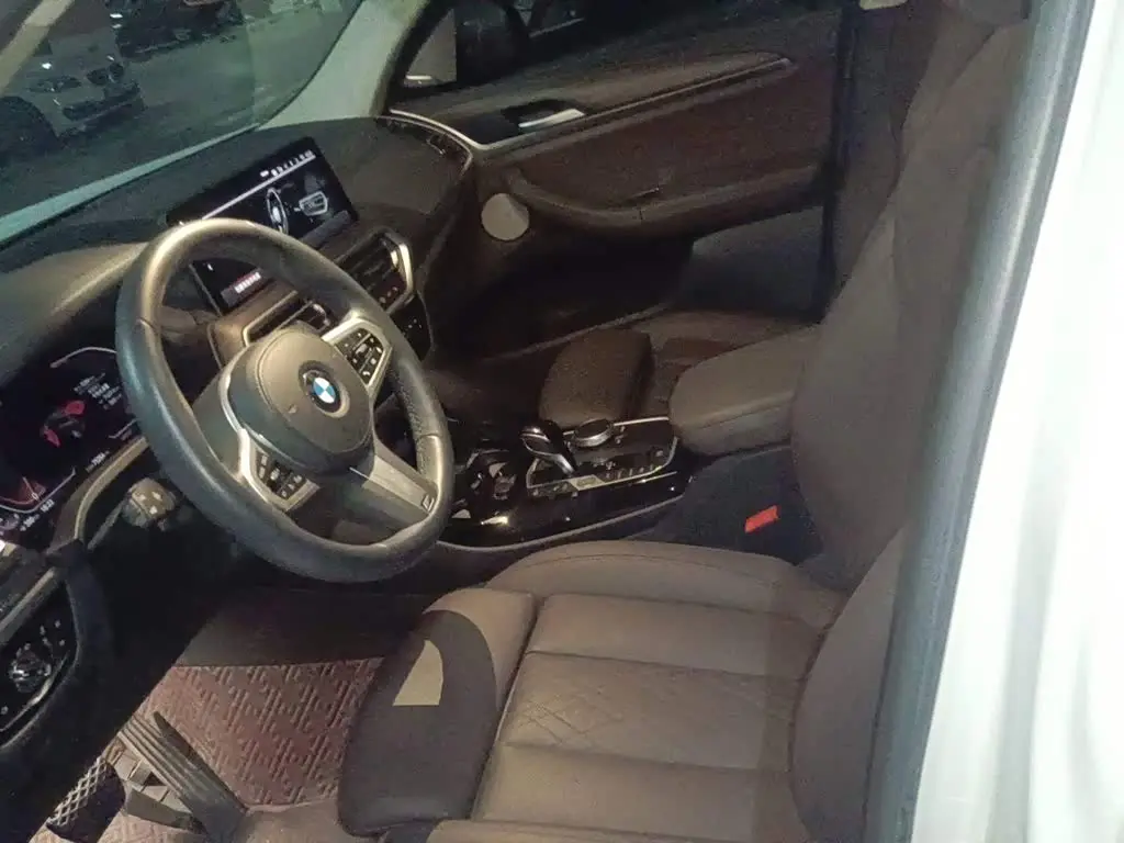 BMW X3 2022 — Photo 11/20